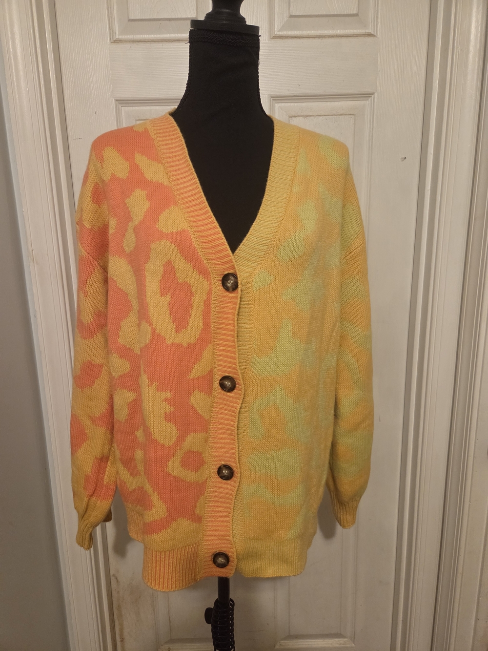 Women’s Yellow & Coral Button-Front Knit Cardigan Sweater